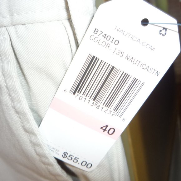 NAUTICA DECK SHORT NWT MEN SZ 40 KHAKI CLASSIC FIT - Picture 2 of 5